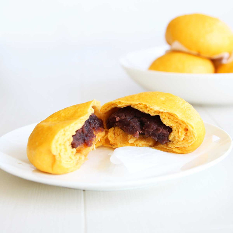 Булочки бао со сладким бататом Bibigo, 320 г