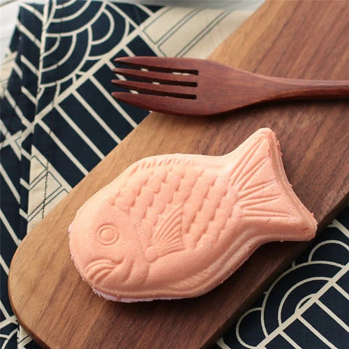 Вафли Тайяки со вкусом клубники Meito, 16,5 гр