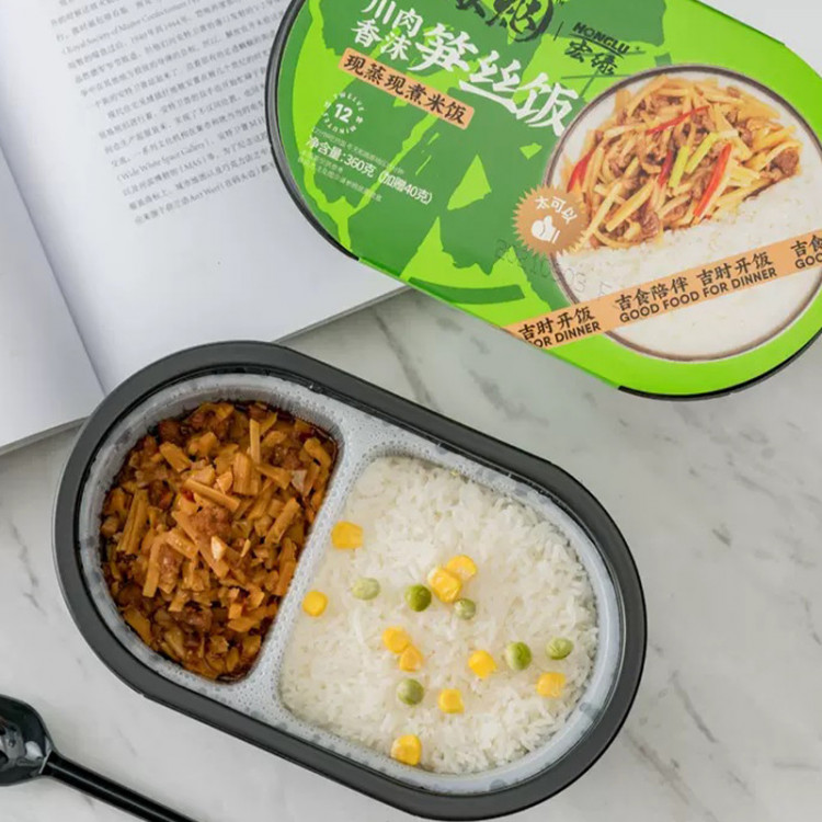 Рис со свининой в сычуаньском соусе с бамбуком (зеленая), 360 гр