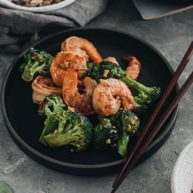 Набор для приготовления "Креветки с чесноком и брокколи"